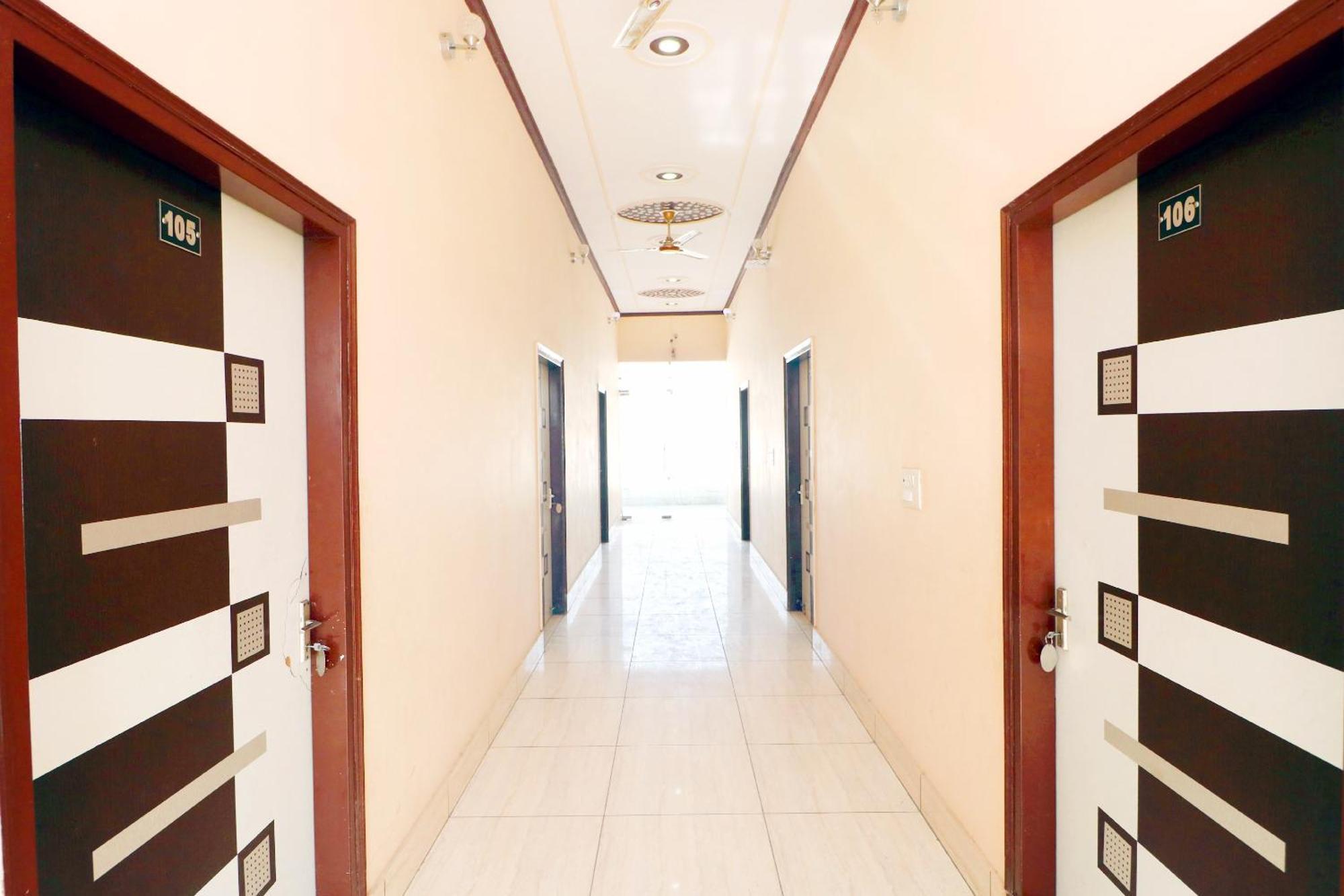 Bhiwāni Hotel O Pushp Vatika מראה חיצוני תמונה