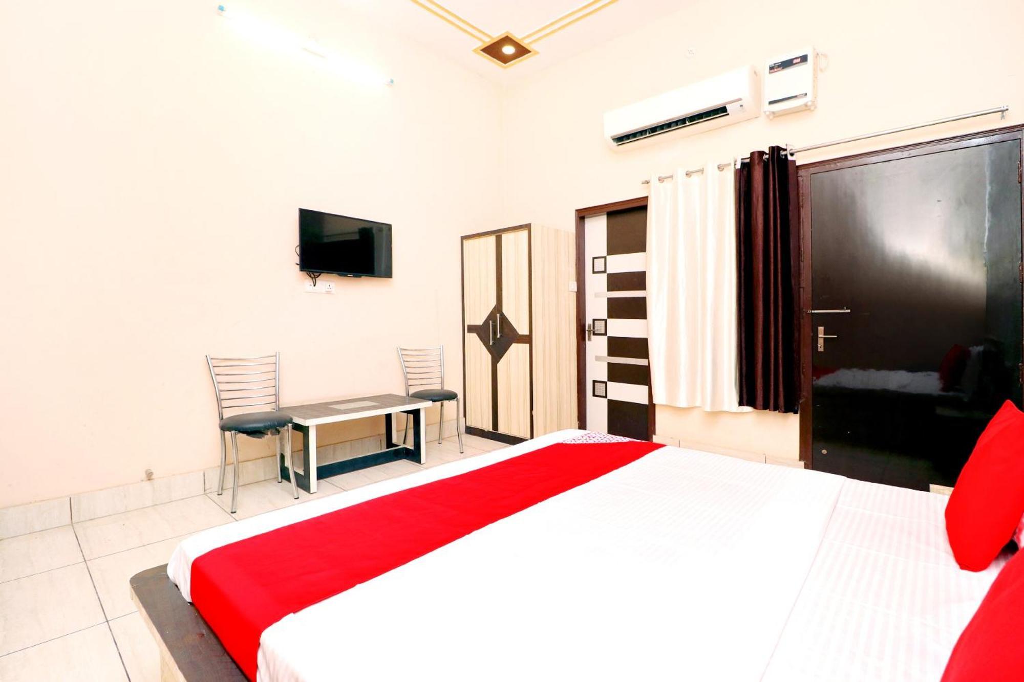 Bhiwāni Hotel O Pushp Vatika מראה חיצוני תמונה