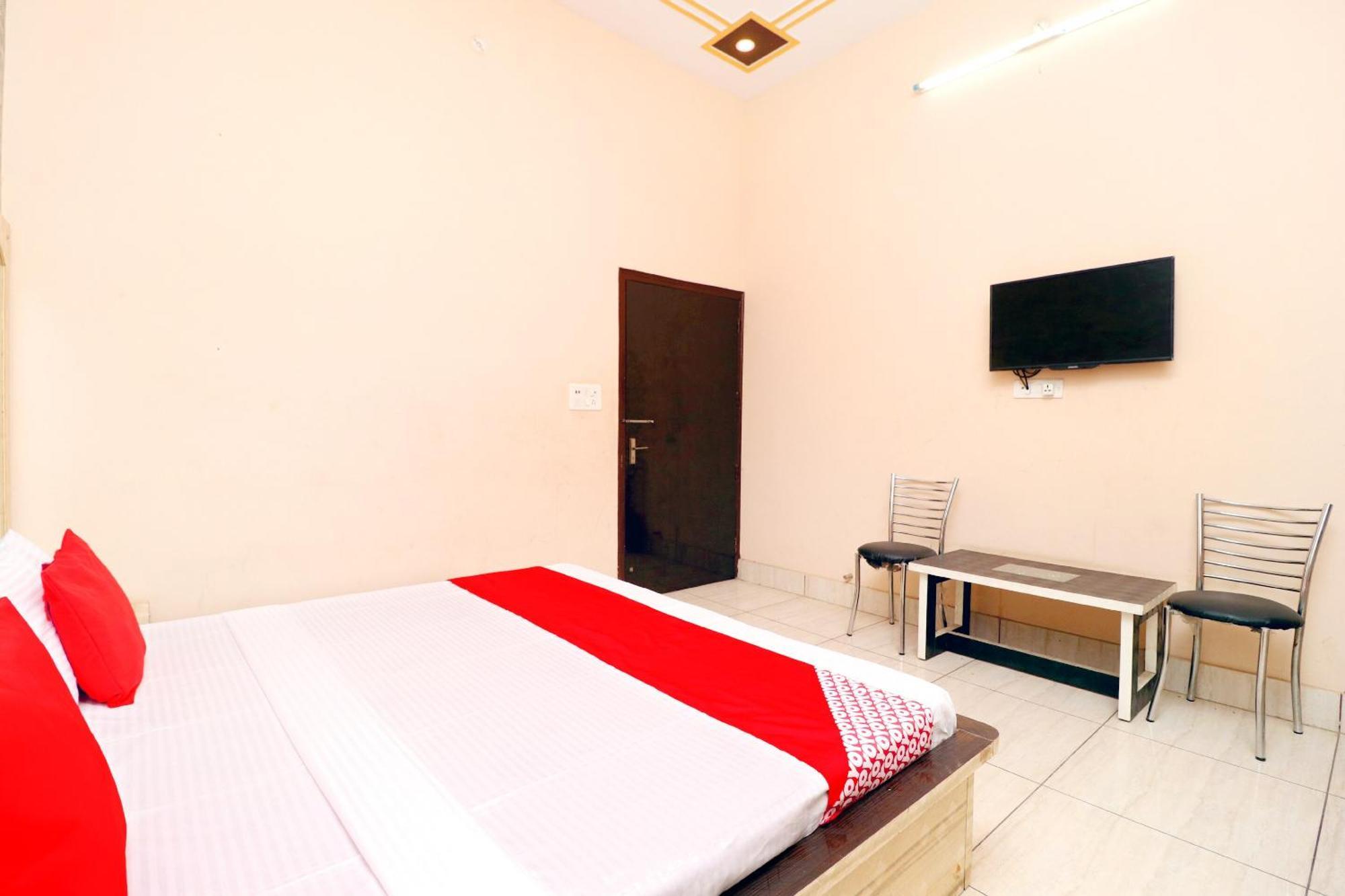 Bhiwāni Hotel O Pushp Vatika מראה חיצוני תמונה